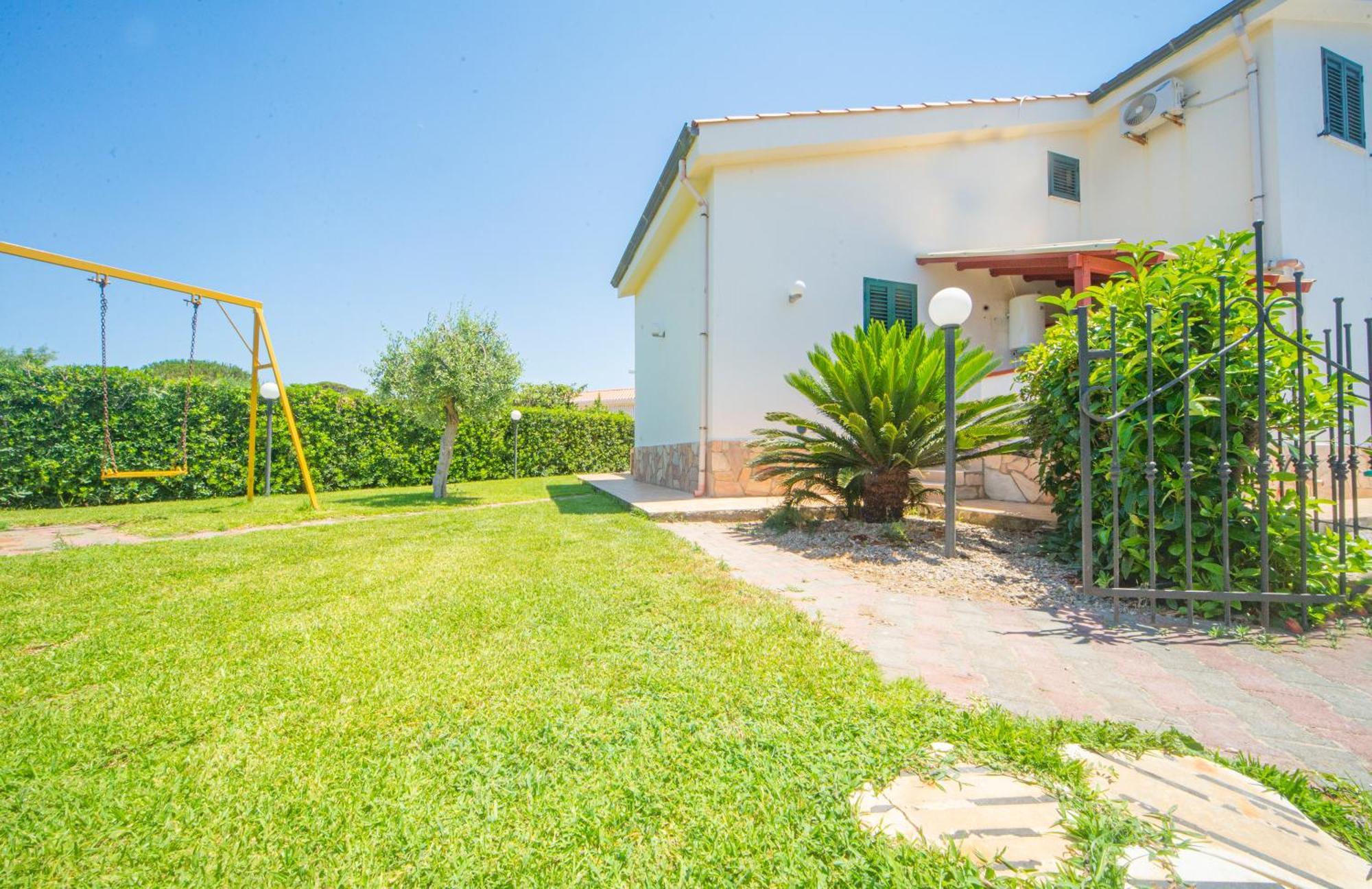 Case Vacanze Mare Nostrum - Villas In Front Of The Beach With Pool Campofelice Di Roccella Eksteriør bilde