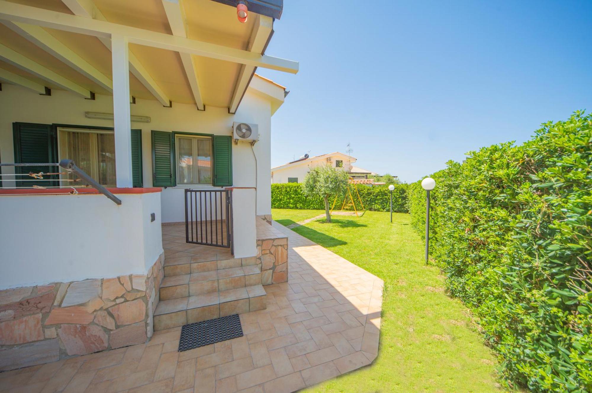 Case Vacanze Mare Nostrum - Villas In Front Of The Beach With Pool Campofelice Di Roccella Eksteriør bilde