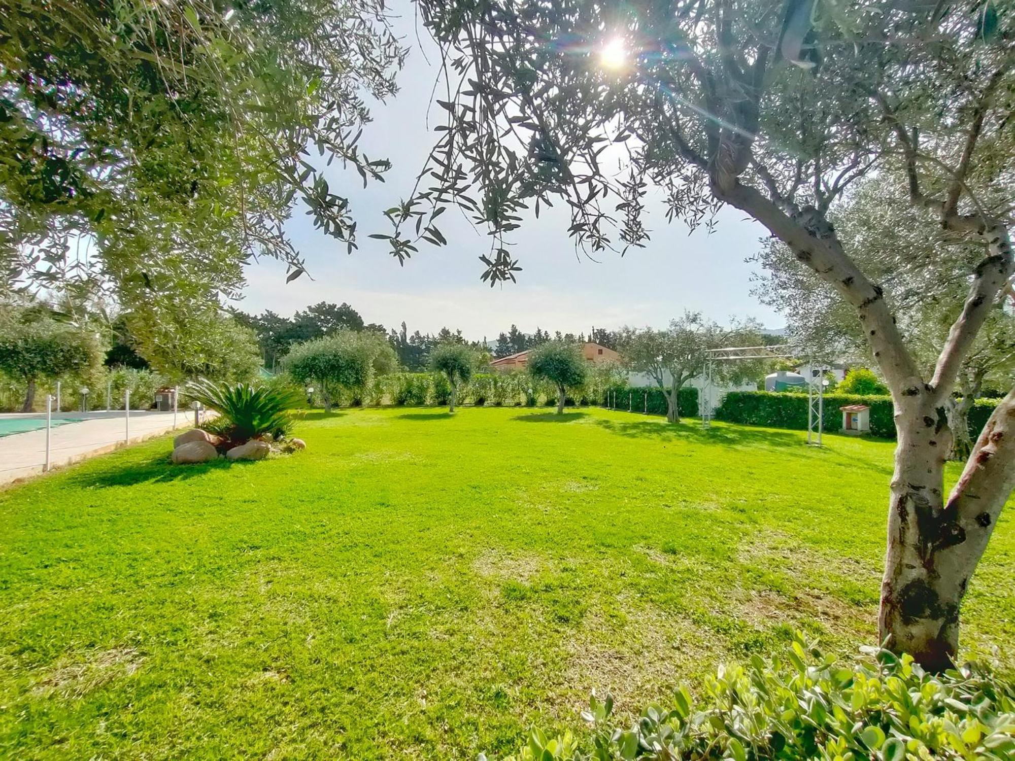 Case Vacanze Mare Nostrum - Villas In Front Of The Beach With Pool Campofelice Di Roccella Eksteriør bilde