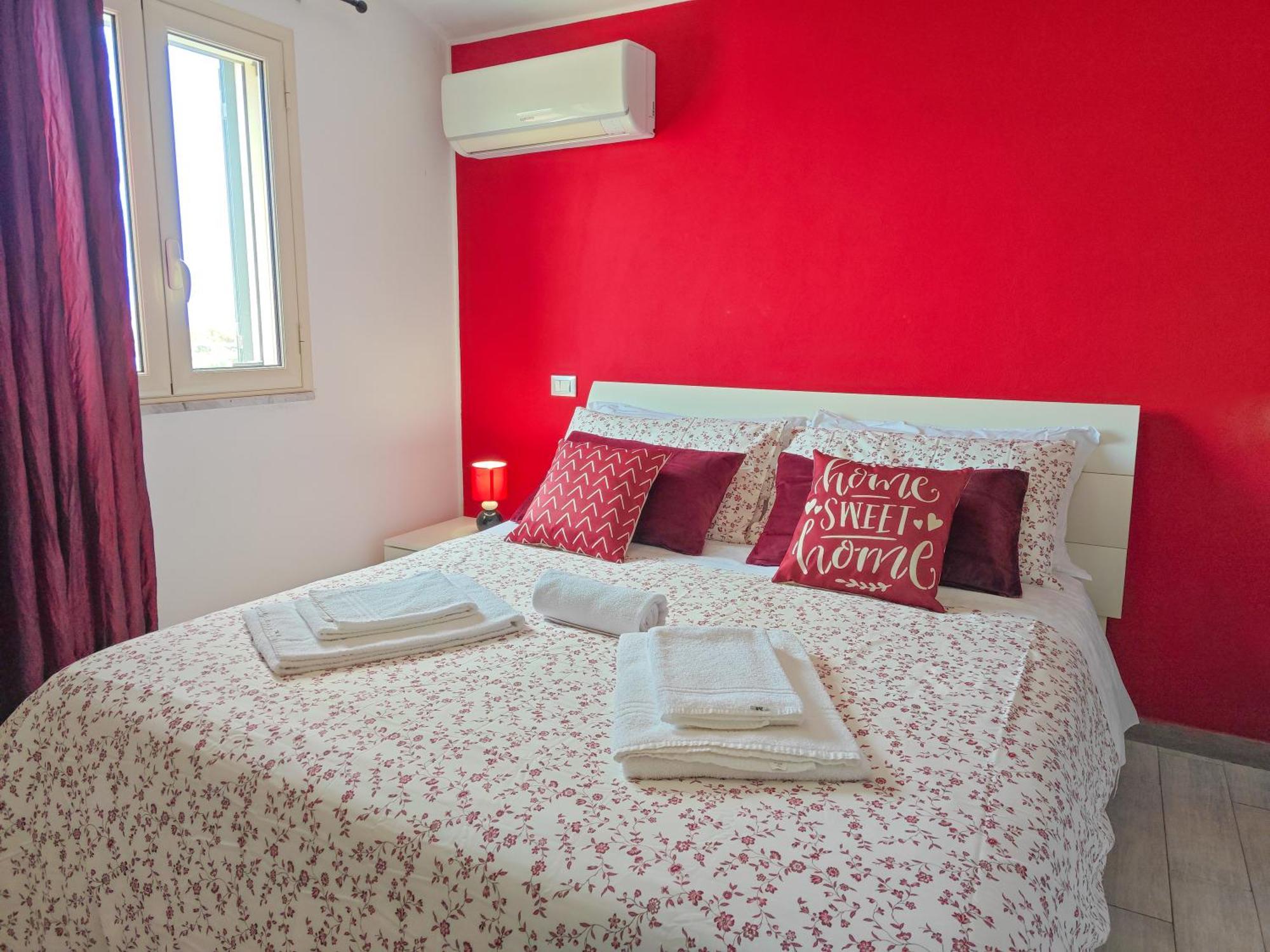 Case Vacanze Mare Nostrum - Villas In Front Of The Beach With Pool Campofelice Di Roccella Eksteriør bilde