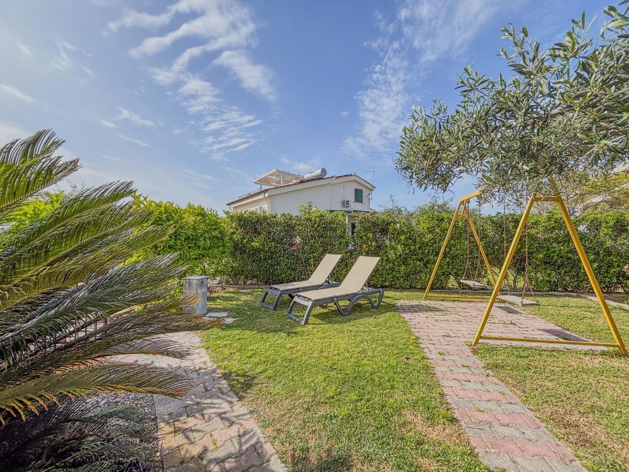 Case Vacanze Mare Nostrum - Villas In Front Of The Beach With Pool Campofelice Di Roccella Eksteriør bilde