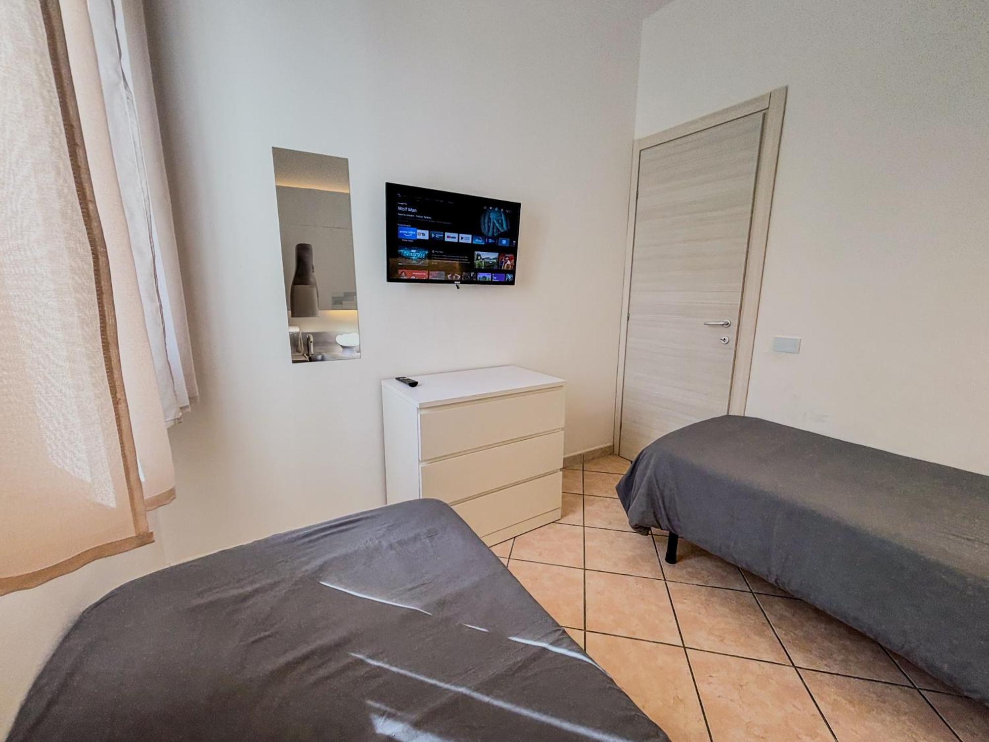 Case Vacanze Mare Nostrum - Villas In Front Of The Beach With Pool Campofelice Di Roccella Eksteriør bilde