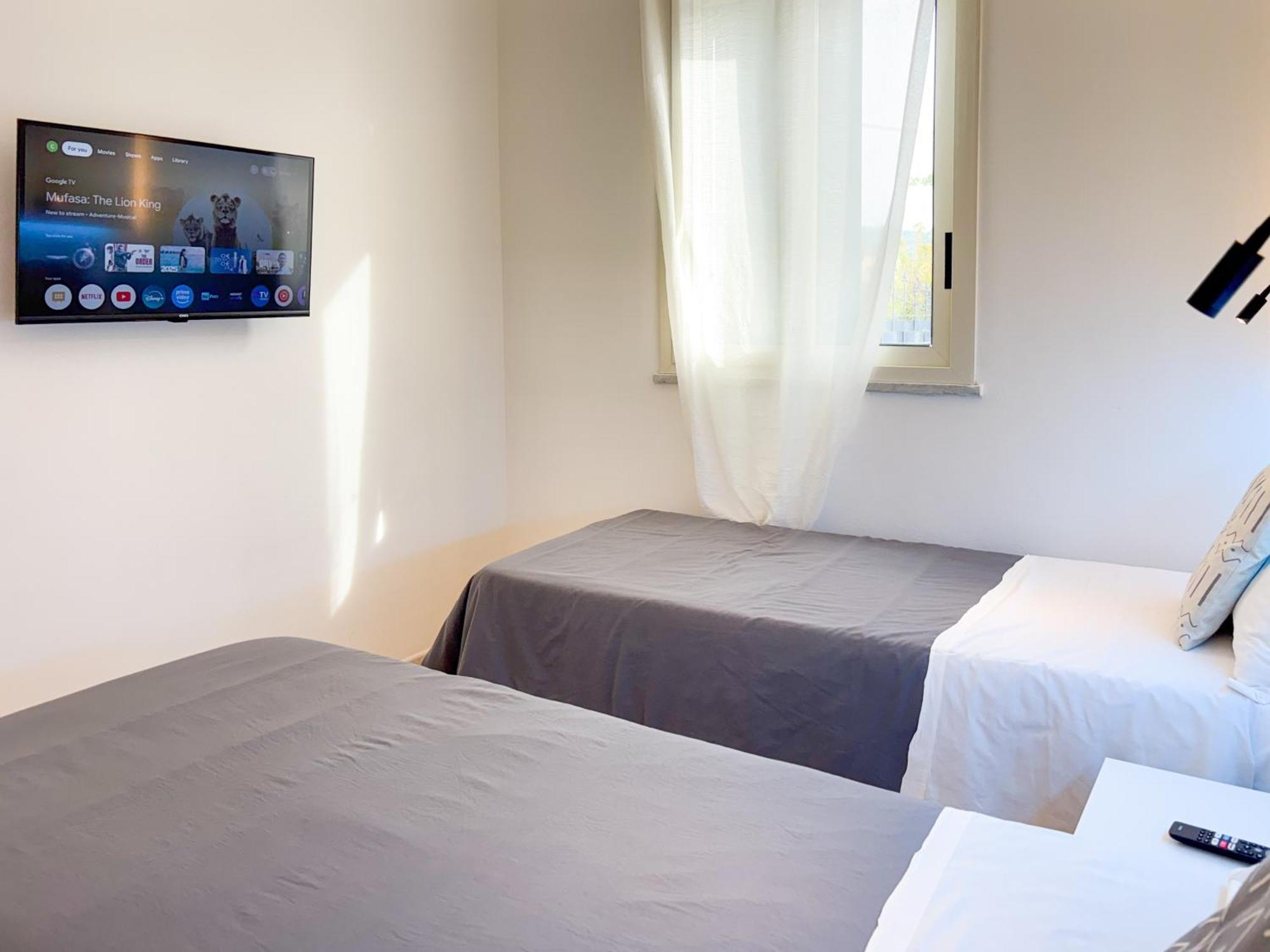 Case Vacanze Mare Nostrum - Villas In Front Of The Beach With Pool Campofelice Di Roccella Eksteriør bilde